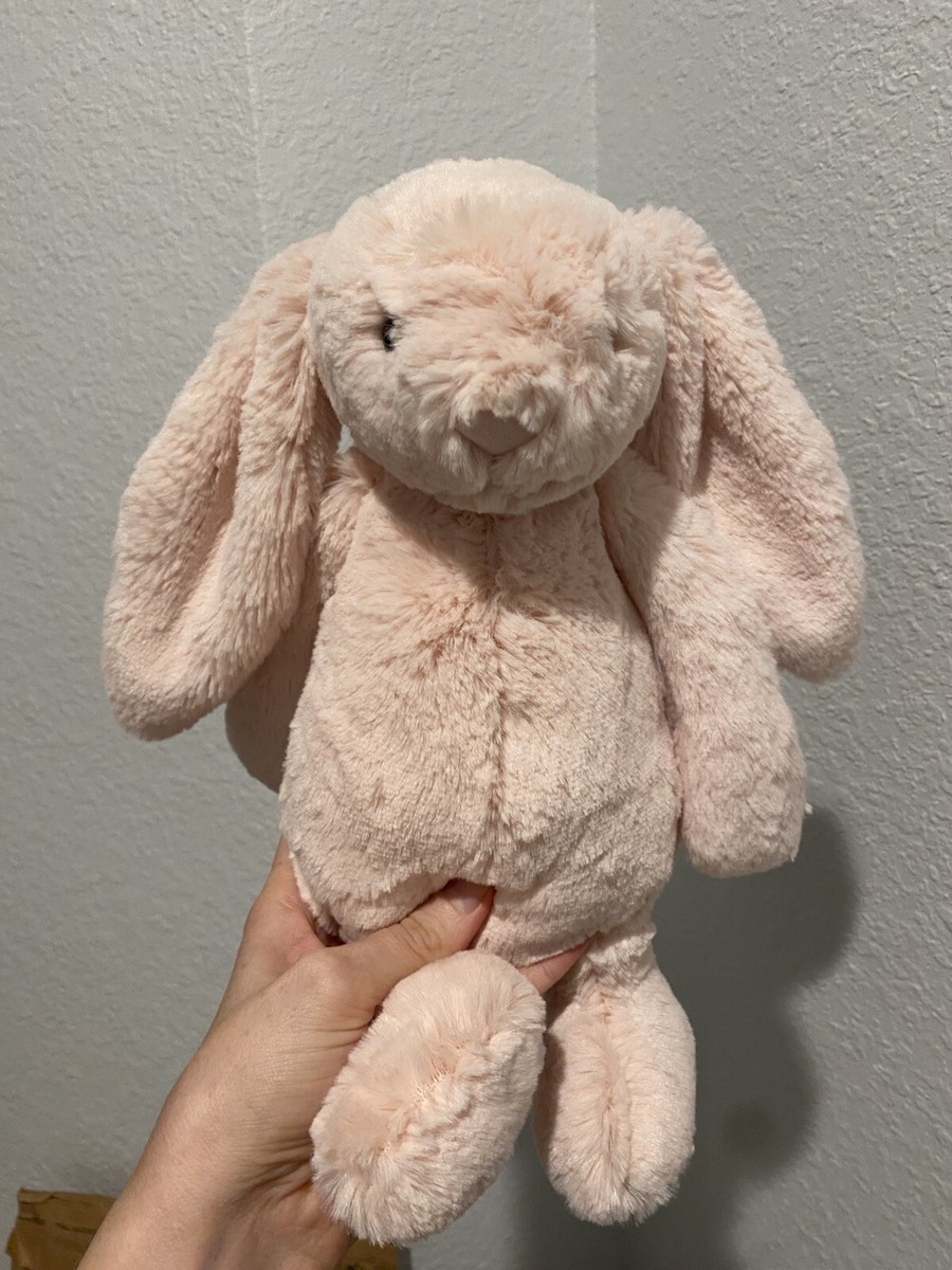  Bashful Blush Bunny MediumうさぎМ Bashful Luxe Willow Bunny | Medium – Pigment