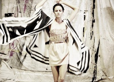 BNWOT SASS & BIDE ''I Dare You'' Embellished Hand Crafted Dress Size 8 - $790