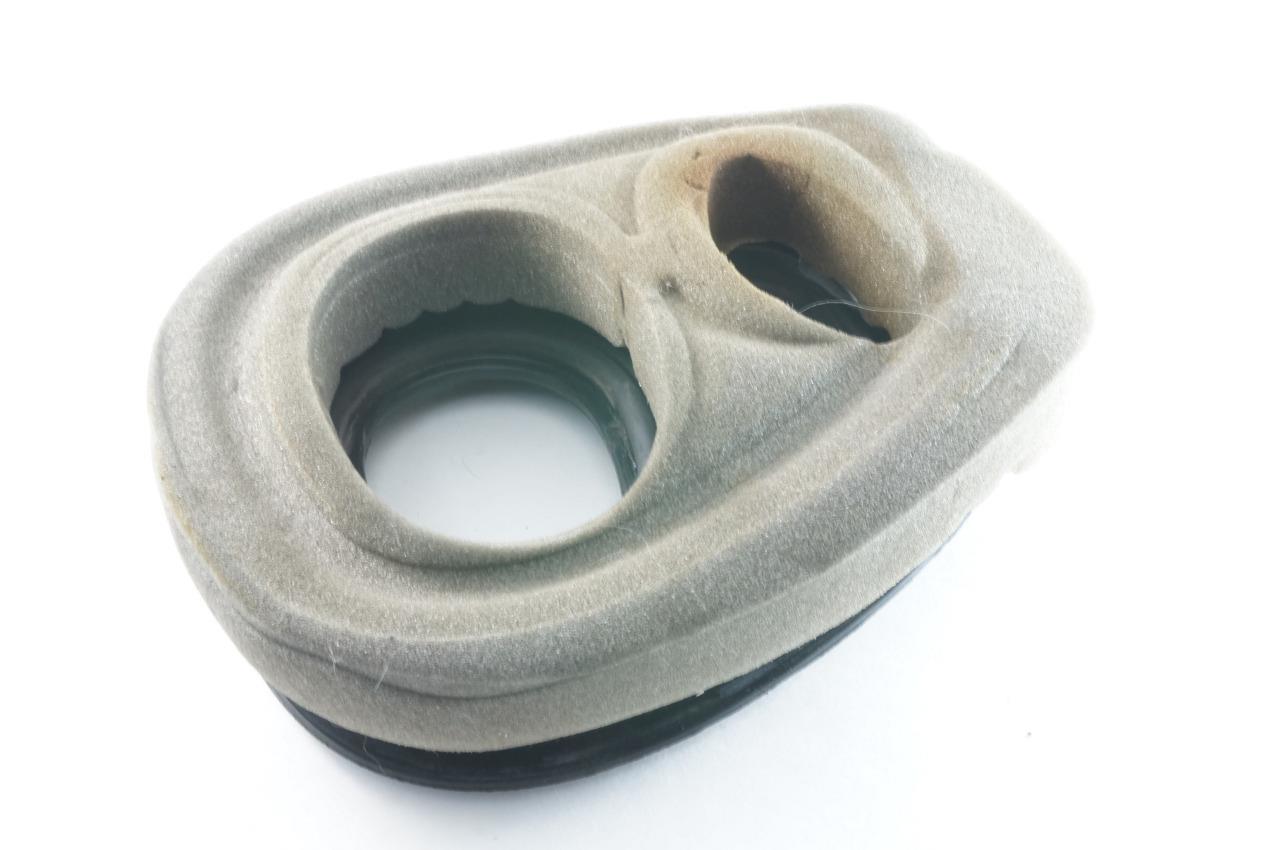 OEM Volkswagen MK5 Heater Core Box Lines Through Firewall Grommet 0609