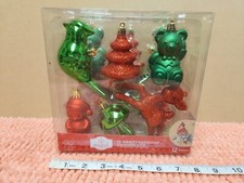 Holiday Time Christmas Ornament Set 12 Shatterproof Ornaments Green  Red NEW