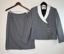 Le Suit Petite 2-pc Skirt Suit Fully Lined Navy White Polka Dot Sz 12P READ