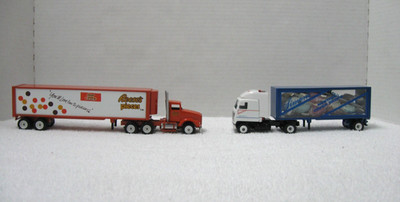 REESE'S PIECES & SIMON CANDY CO ~ WINROSS TRUCKS ~ 1:64 SCALE ~ NO BOXES