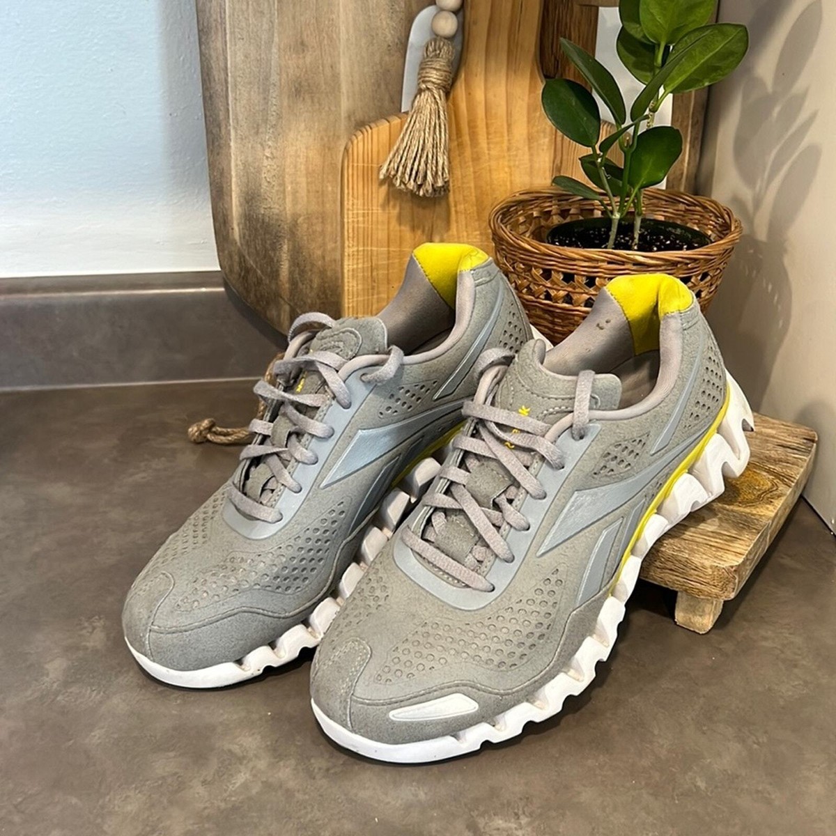 Price Reebok Zigtech Reebok Zigtech Women's Size