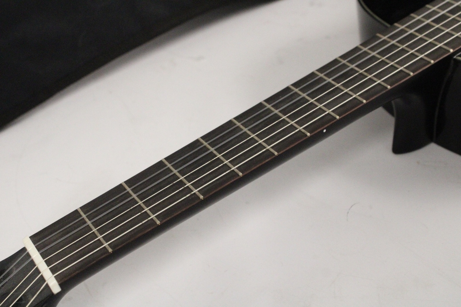 YAMAHA C40 Full Size 6 String Classical Acoustic Guitar NEEDS WORK