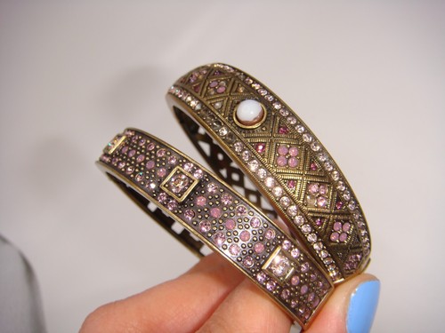 LOT OF TWO HEIDI DAUS CLAMPER BANGLE BRACELETS PINK LAVENDER RHINESTONES ESTATE - Picture 3 of 16