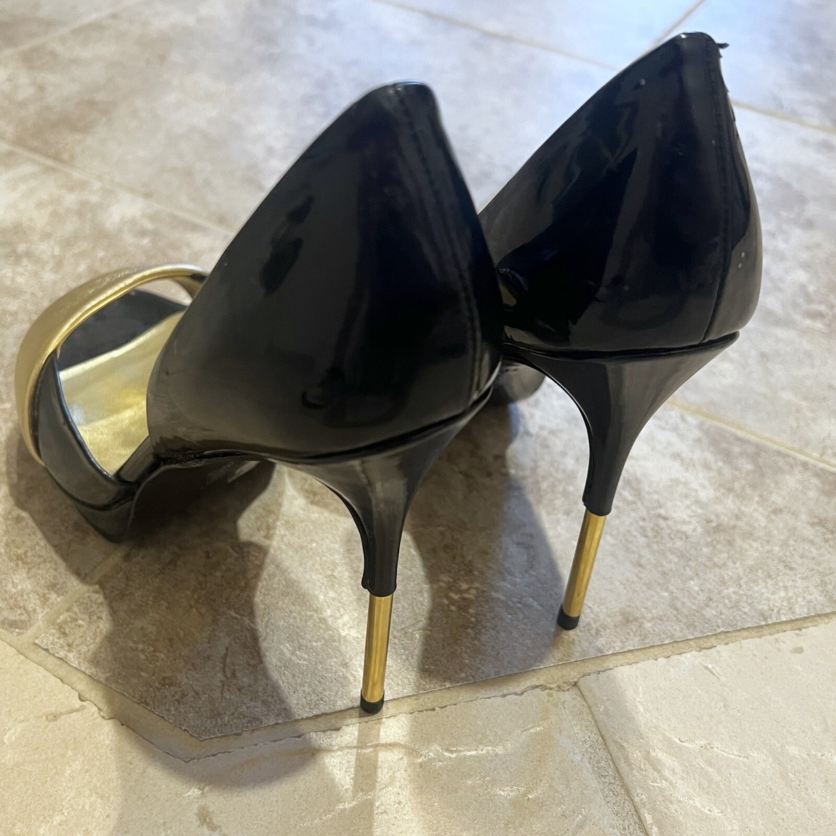 Escarpins Bruno Frisoni Talons Aiguilles Vernis Noir - Taille 38.5 (US 8.5), Fabrication Italienne, Occasion