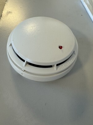 Simplex 4098-9757 Photoelectric Addressable Smoke detector. Base Sold Separately