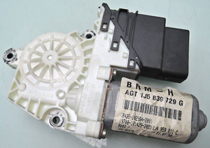 VW BORA Limo / FENSTERHEBER MOTOR / hinten links / 1J5839729G / 1J4959811C (YG11