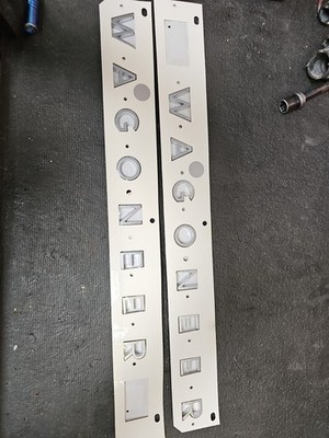 Wagoneer Emblem Doors Left Qnd Right