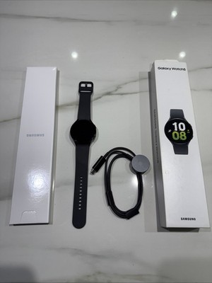 Samsung Galaxy Watch5 44mm Graphite Case with Graphite Band Smart Watch