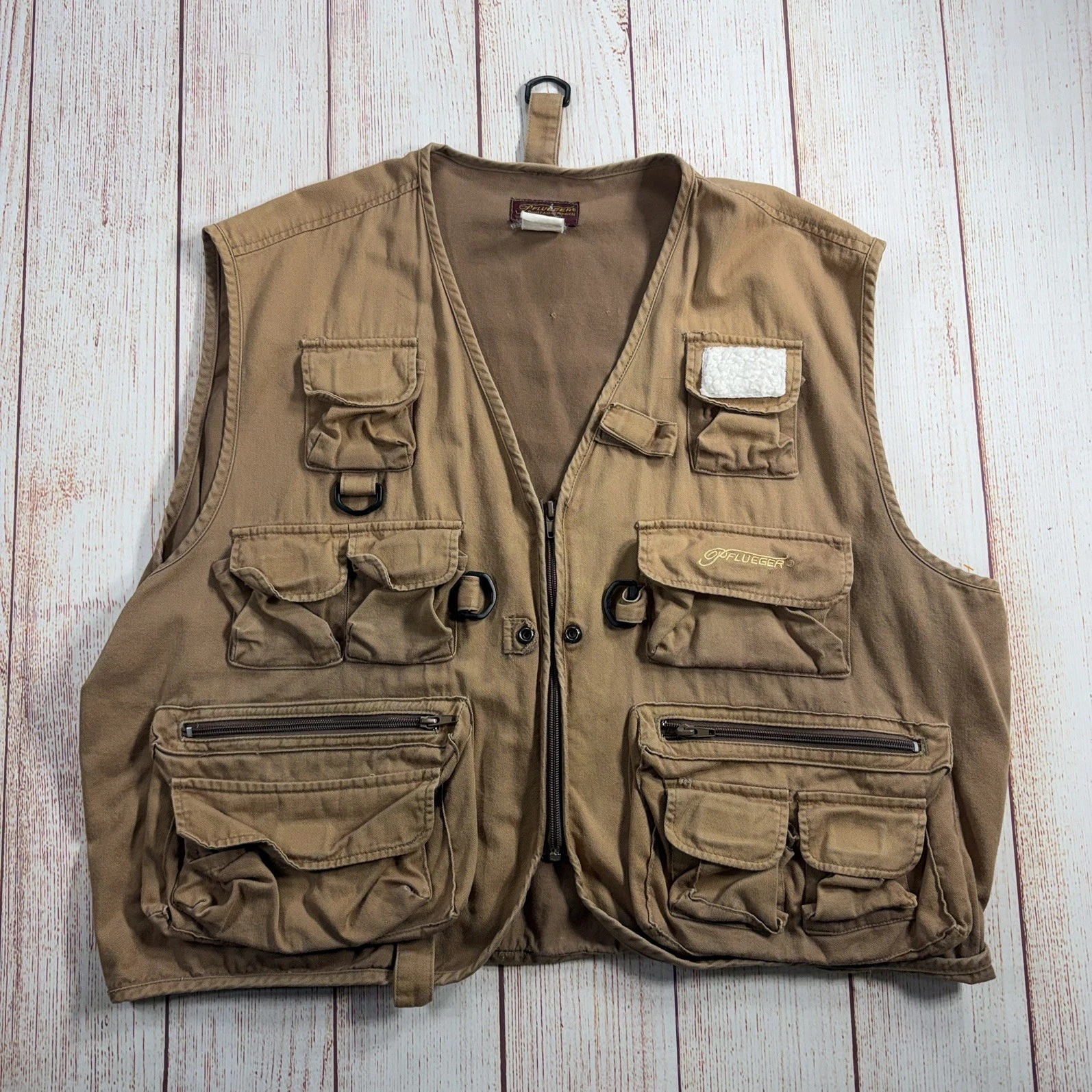 Vintage PFLUEGER Fly Fishing Outdoor Vest Tan Size XXL 2XL Pockets Zip