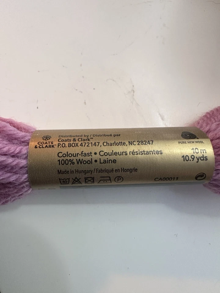 Anchor Tapestry Wool (Tapisserie) 10m Skein - Shade No. 08524 Heliotrope Purple - Image 4 of 4