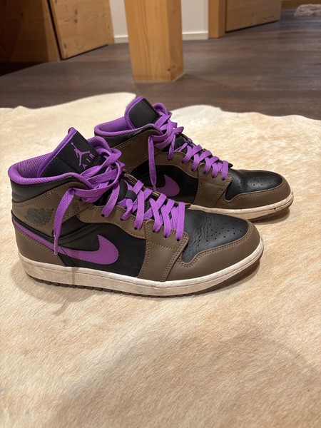 jordan 1 high, Lila und Braun (Grösse 44 EU)