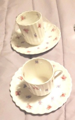 Set Of 2 Spode Copeland ''Dimity'' Scallop Porcelain Teacup/Saucer England Dainty 