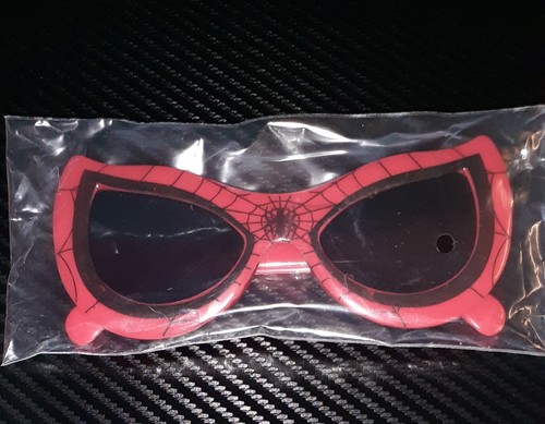 Childrens Red Spiderweb sunglasses UV Resistant - Picture 2 of 3
