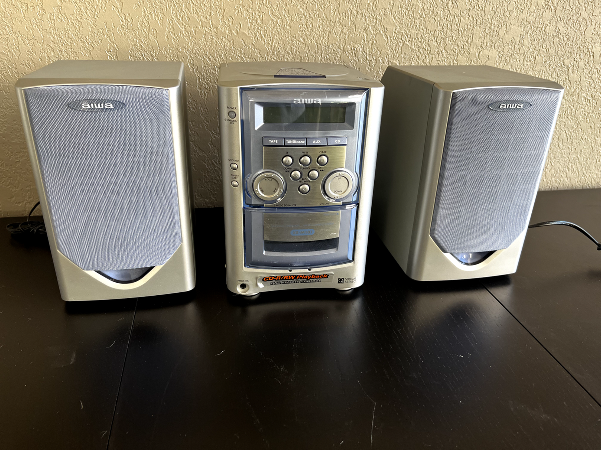 AIWA XR-M101 MINI HIFI SYSTEM CD/TAPE/AM/FM RADIO AUX IN
