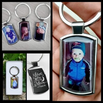 PERSONALISIERTER METALL FOTO SCHLÜSSELANHÄNGER. GRAVIERTER TEXT. GESCHENKBOX. SCHÖNER ARTIKEL
