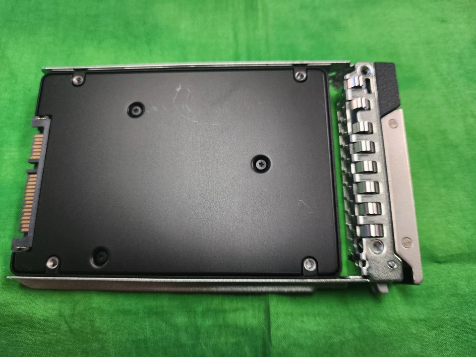 DELL 960GB DD4G0 SATA 6Gbps 2.5IN MZ-7KM960B SSD 0DD4G0 GEN14 Caddy DXD9H - Image 3 of 4