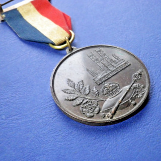 1937 EDWARD VIII BRONZE KRÖNUNGSMEDAILLON auf BAND Westminster Abbey 38 mm