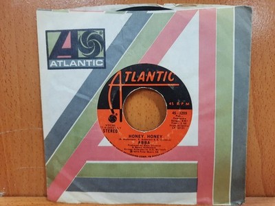 45 / ABBA / 1974 / Honey, Honey / Dance (While The Music Still Goes On)