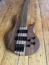 Peavey Grind BXP 4 string Bass Guitar