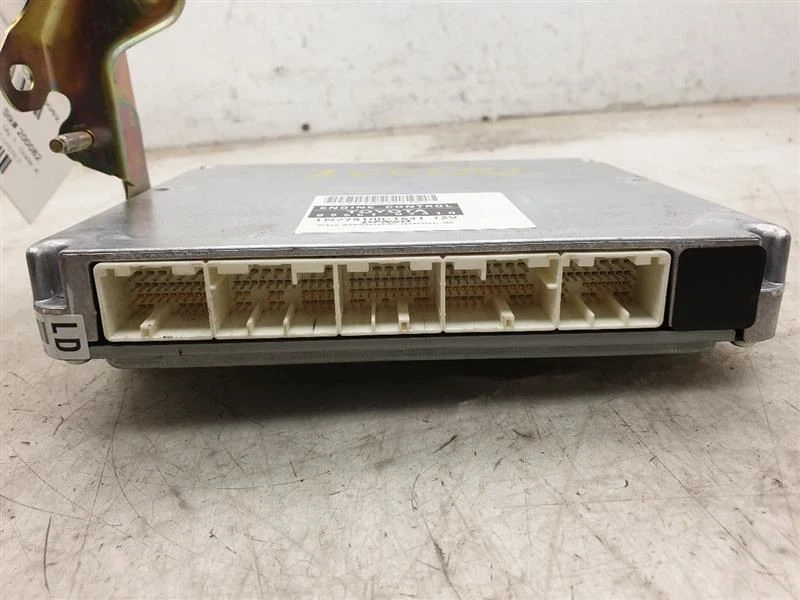 Toyota Avalon 2005 motor módulo de control electrónico montaje ECM Foto 2 de 4