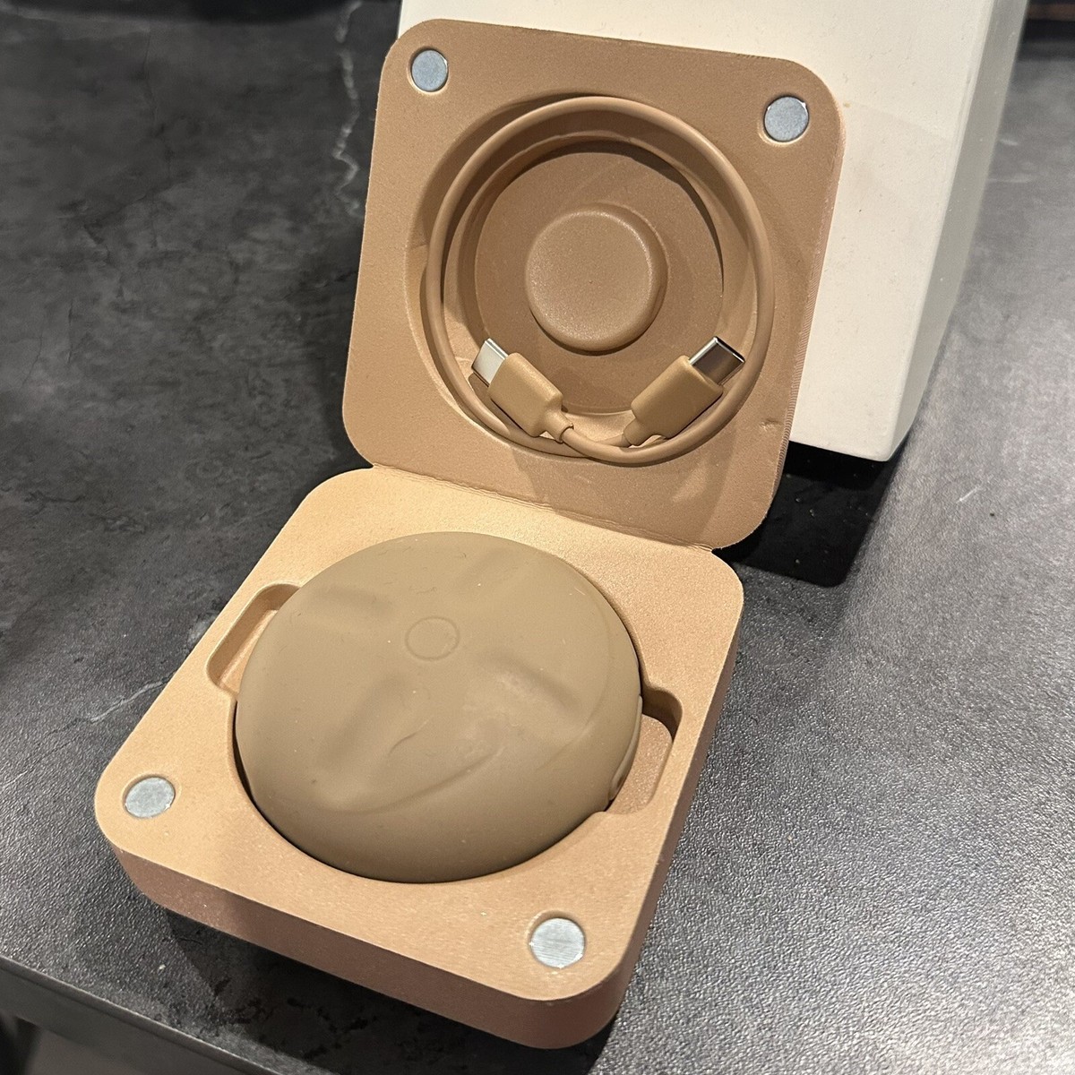 DTM・DAW STEMPLAYER 200 KANYE WEST The makers of the Stem Player made a small projector that's Kanye
