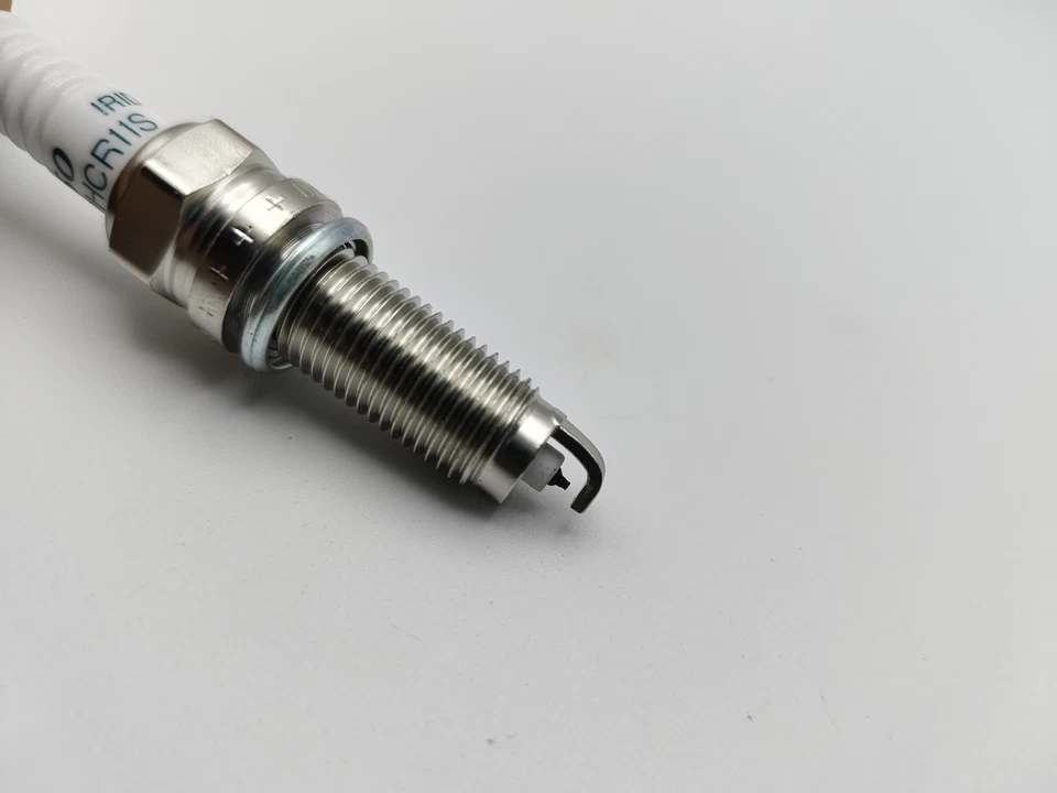 For Audi Q7 2007-2010 Set of 4 Iridium Spark Plugs - Part No. 12290-R40-A02 - Image 2 of 4