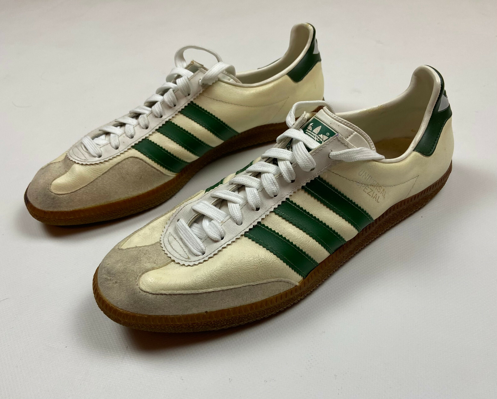 adidas universal spezial