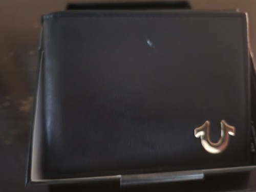 Brandneu im Karton True Religion schwarz mit goldenem Hufeisen-Logo-Geldbörse - Bild 2 von 5