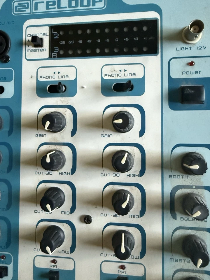 Reloop AM-1000 Mixer - Image 4 of 4