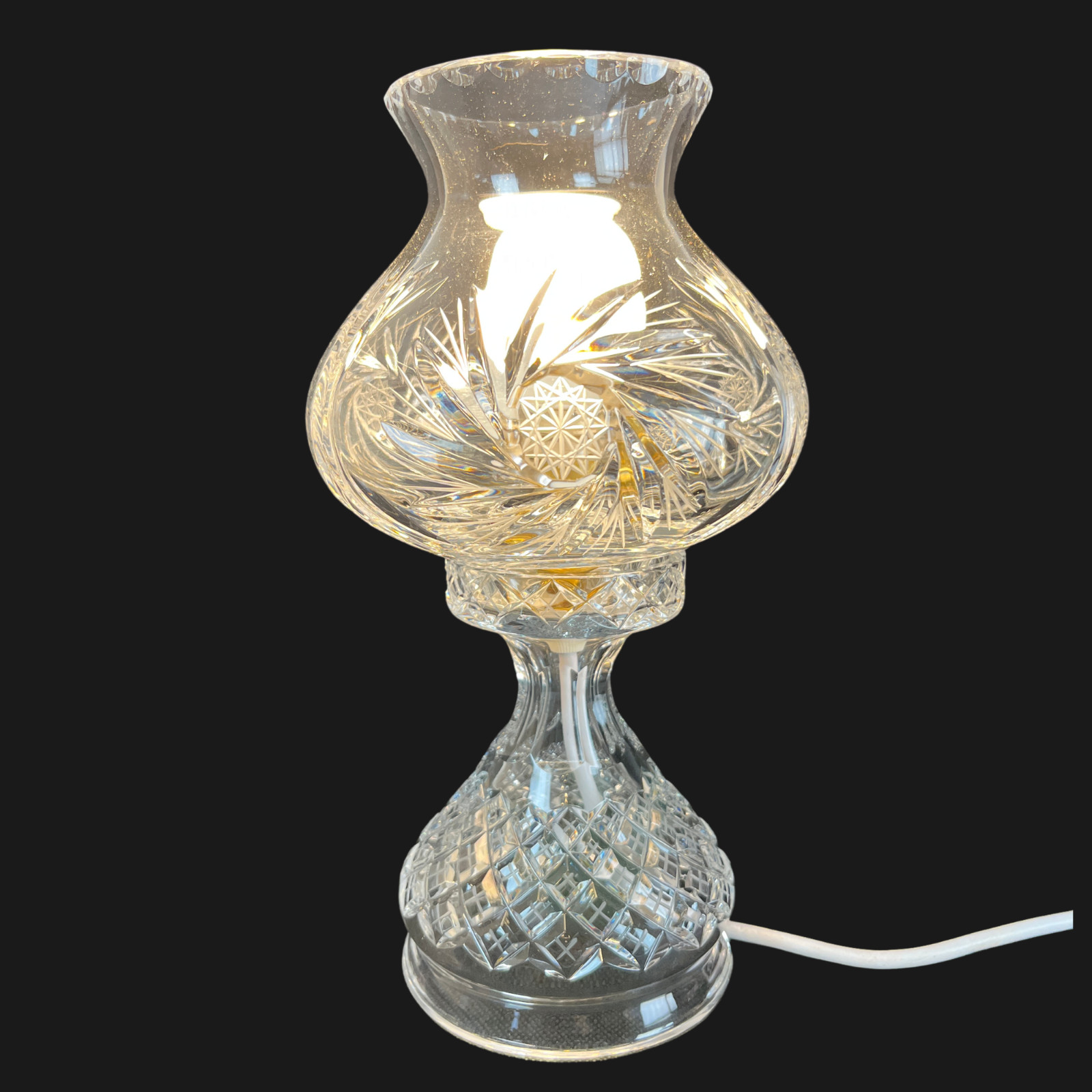 Vintage Cut Crystal Table Lamp Hurricane Style Starburst Pattern Glass Lamp 28cm image 6