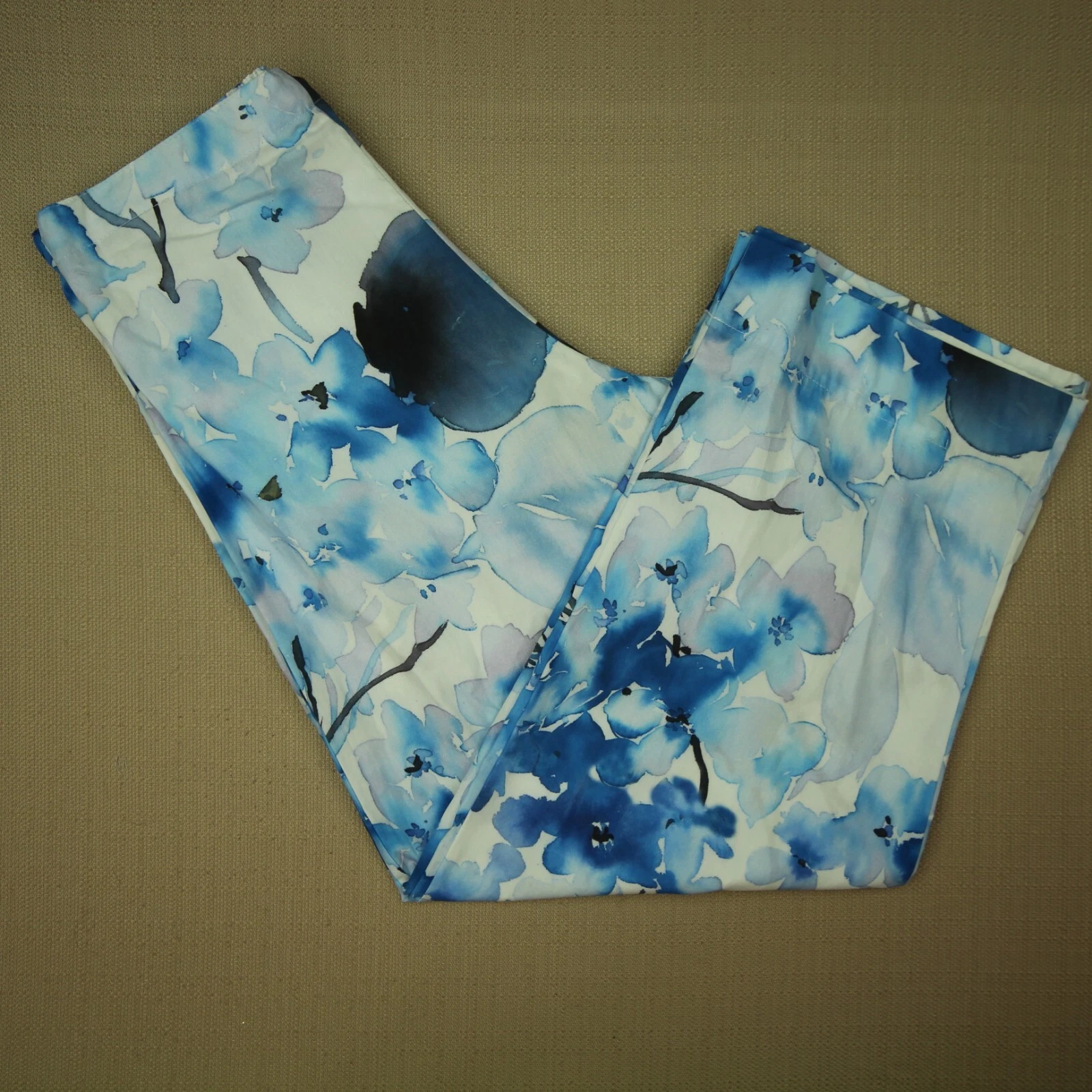 Bryn Walker Fioro Capri Pants Women's Size XXS Pull On Blue Floral Print NWT