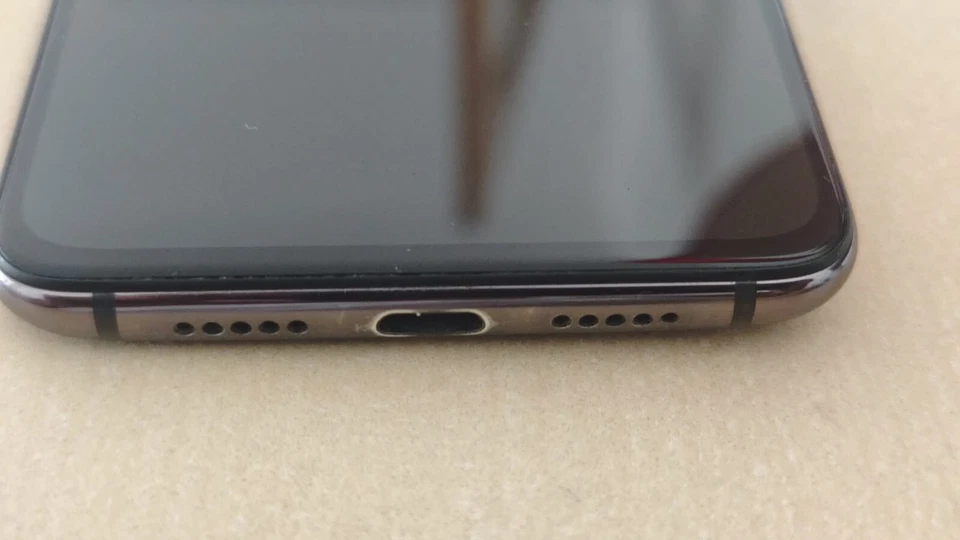 Xiaomi Mi 9 · 64GB, photo 3 of 5
