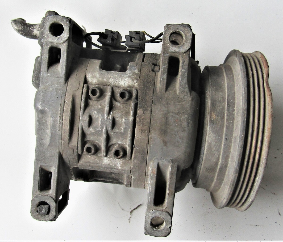 Nissan GA15 AC Compressor for Sunny, Pulsar, AD Van