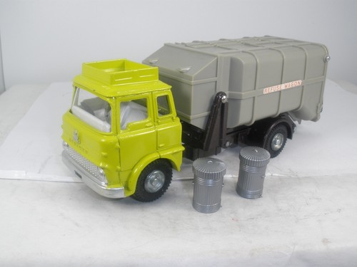 England #978 Dinky Toys Bedford Refuse Wagon PERFECT CONDITION IN BOX - Picture 2 of 20