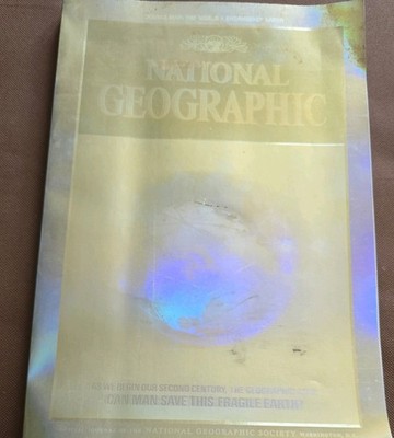 VINTAGE 1988 DECEMBER NATIONAL GEOGRAPHIC HOLOGRAPHIC MAGAZINE BACK ISSUE