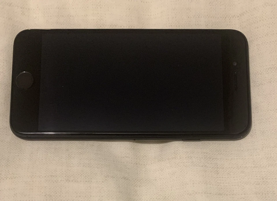 Apple iPhone SE 2020 - 64GB Black A2296 on Vodafone - SUPERB with Extras - Image 2 of 4