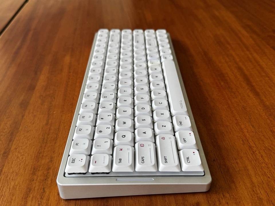 IQUNIX MQ80 Aluminum Low Profile Mechanical Keyboard - Wired/Wireless, RGB - Image 2 of 4
