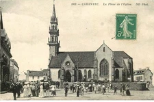 FINISTERE  CARANTEC  la place de l'église