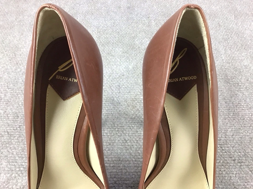 Sapatos femininos de salto alto B by Brian Atwood tamanho 7 sola design palha marrom  - Imagem 3 de 4