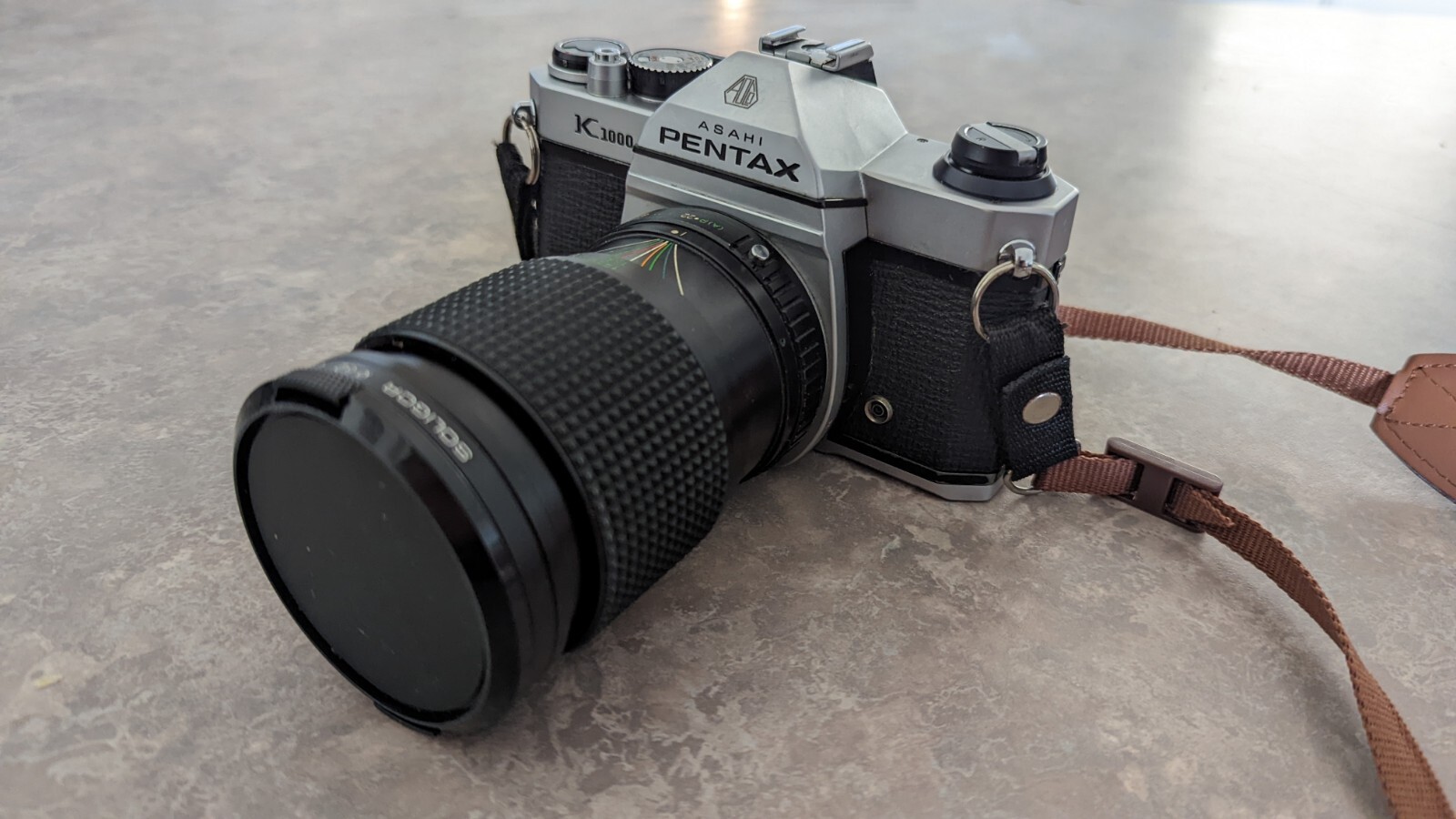 PENTAX K1000 SLR 35mm Film Camera (WORKS, DIRTY VIEWFINDER SEE DESC