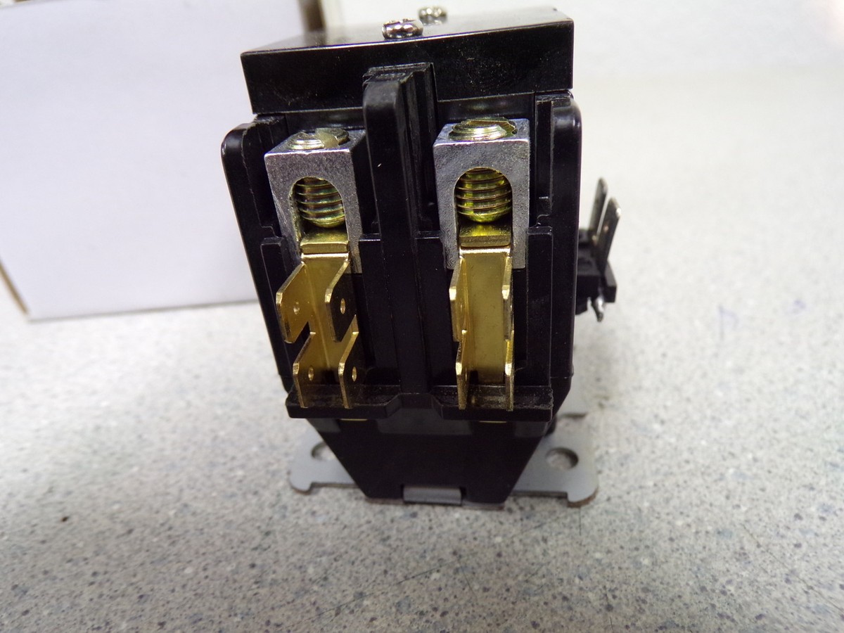 Thermal Overload Relay LR2D1321 – 12-18A, 400V/600V, Manual/Auto Reset, Phase Failure Protection For Motors