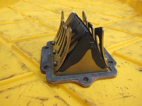 1993 Kawasaki KX125 OEM REED BLOCK INTAKE  - Picture 7 of 10