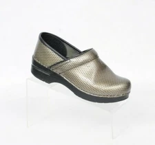 Dansko Gray Patent Geometric Embossed Pro Nursing Clog Shoes Womens 38 US 7.5-8