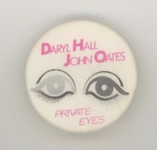 Daryl Hall John Oates PRIVATE EYES 1981 Vari-Vue Blinking Eyes Lenticular Pin