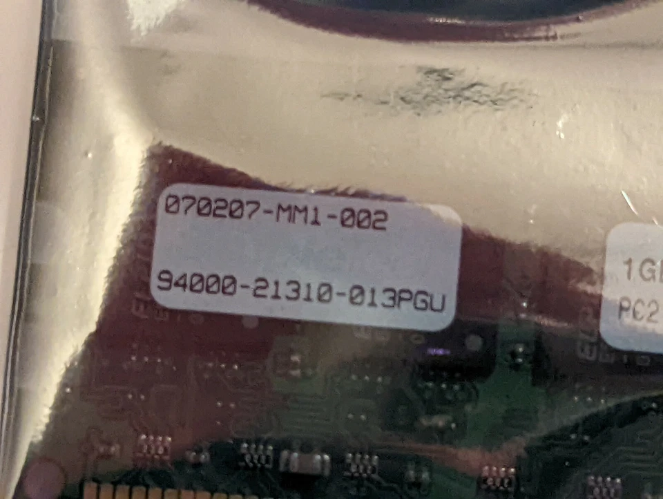 Simple Tech 070207-MM1-002 1GB DDR2 RAM PC2-5300U-555 94000-21310-013PGU - Image 2 of 3