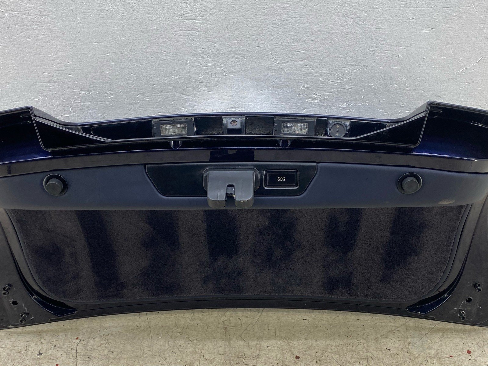 2010-2020 BENTLEY MULSANNE OEM REAR TRUNK DECK LID ASSEMBLY W/ CAMERA