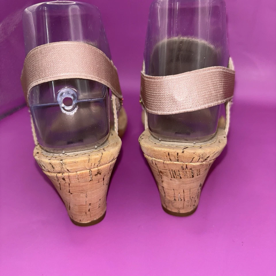 White Mountain Alegany Wedge Sandal Light Pink/Glitter Fabric Sz 6.5M (0213) - Image 4 of 4