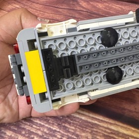 LEGO Marvel: Beware the Vulture (76083) Set Car As Shown In Picture